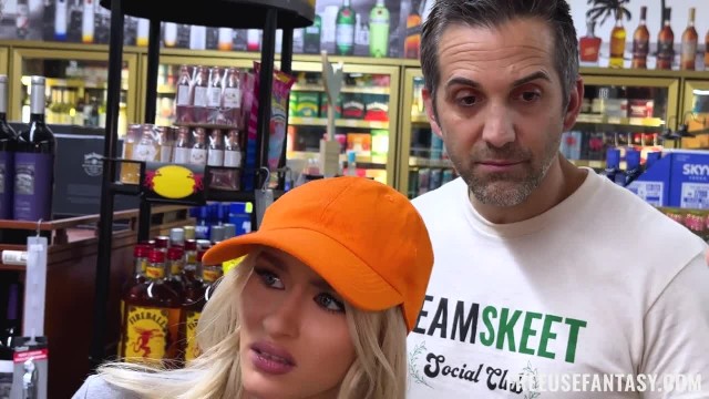 Что творится в этом магазине?